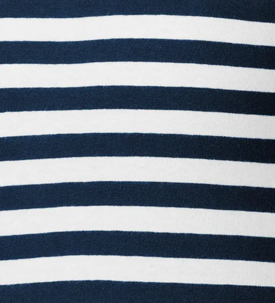 Camiseta infantil azul marino - 100% algodón para máxima comodidad.