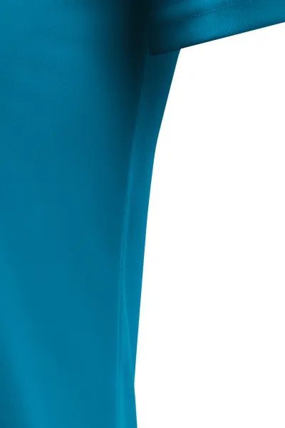 Camiseta con escote asimétrico - Corte con costuras laterales