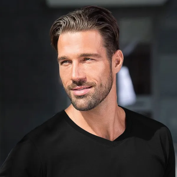 Camiseta ajustada para hombre - Escote en V