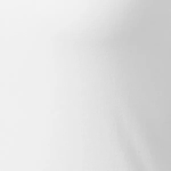 Camiseta de mujer slim fit con cuello redondo - 100% algodón para máxima comodidad.