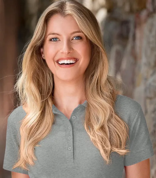 Polo elegante para mujer - cierre de 5 botones