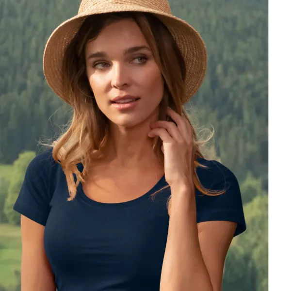 Camiseta de mujer con costuras decorativas - Escote redondo profundo
